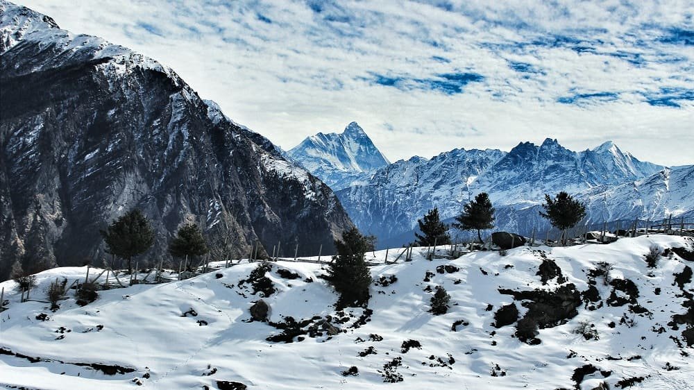 Auli trip package for couple